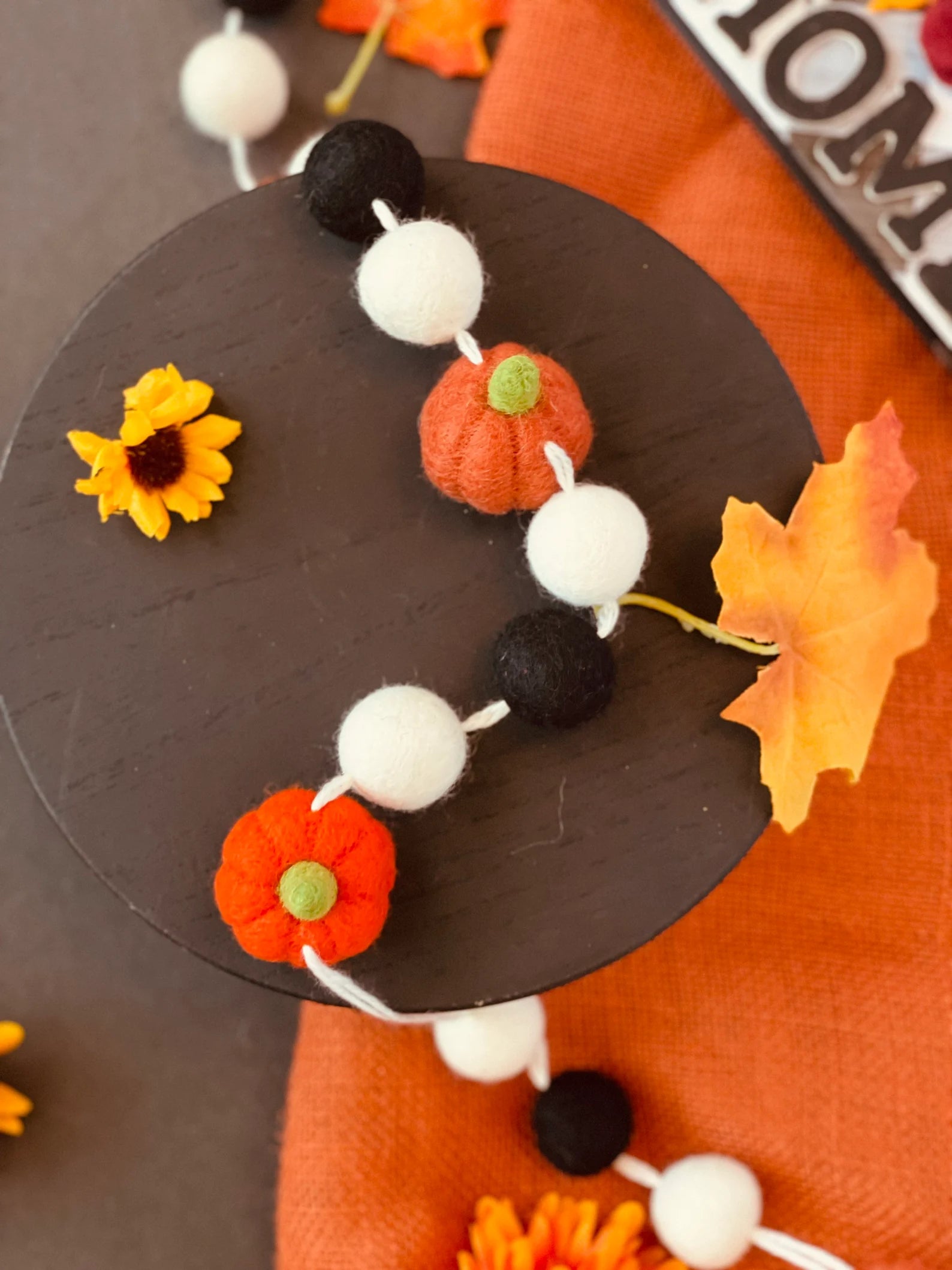 Felt Fall Pumpkin Garland, Fall Halloween Thanksgiving Autumn Décor, Pumpkin Garland, Felt Ball Garland, Fall Mantle Decor, 100% wool