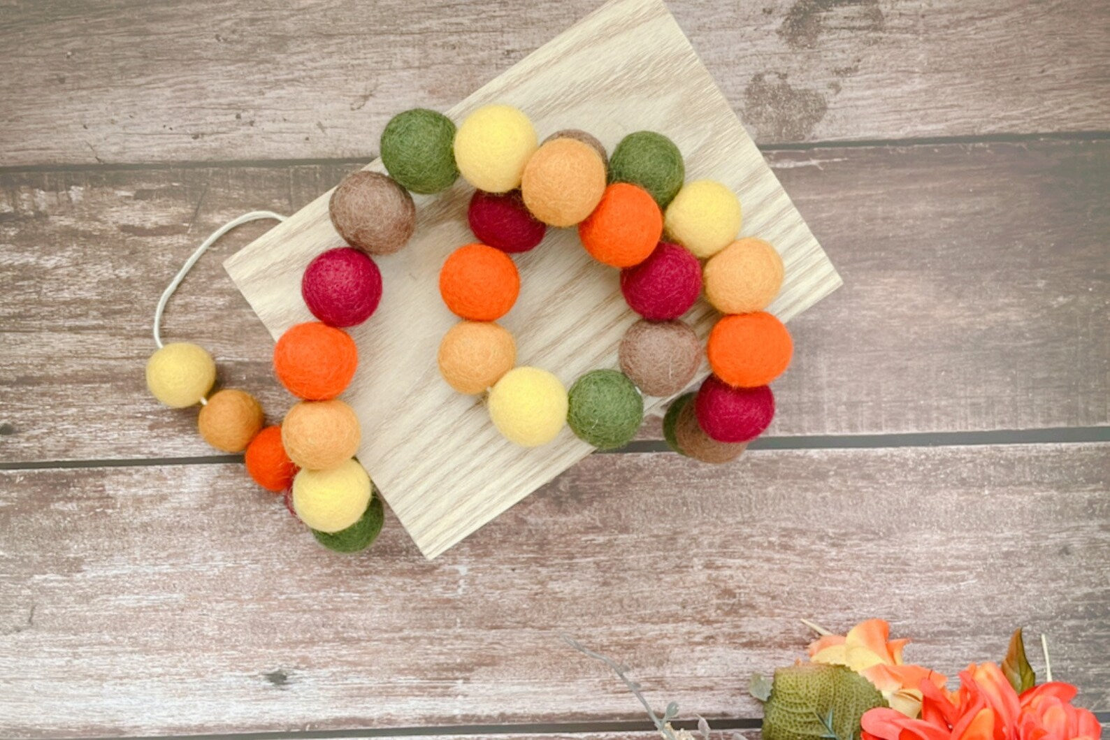 Fall Thanksgiving Autumn Garland, Felt Ball Garland, Pom Pom Garland, Fall Decoration, Fall Colors Mantle Decor, Tier Tray Decor
