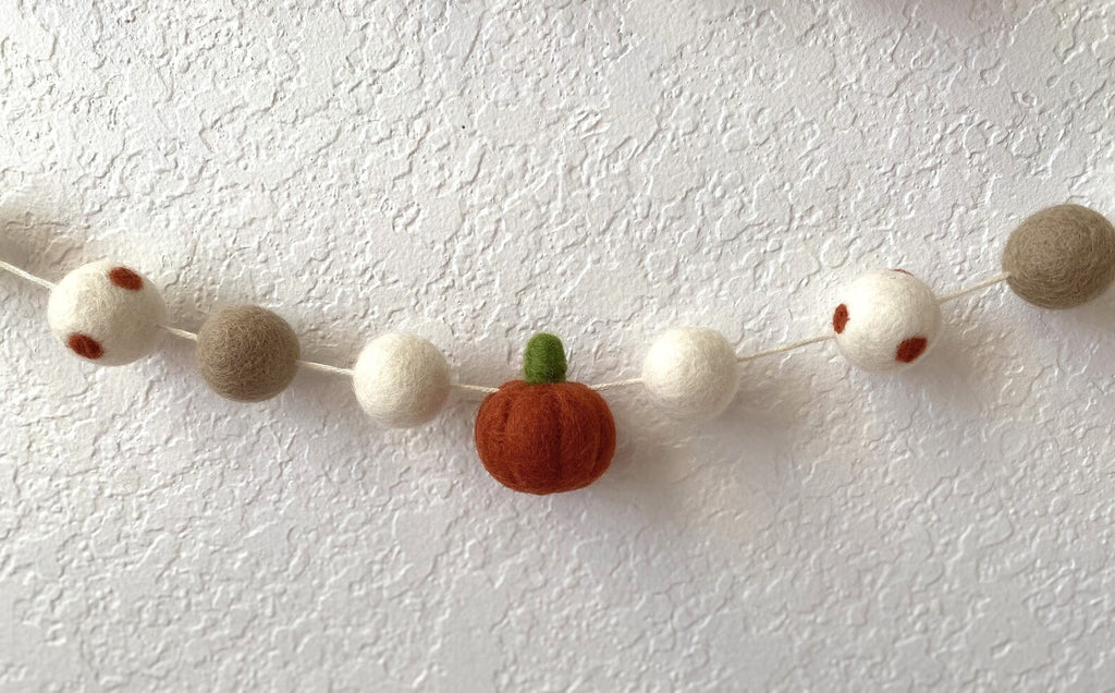 Fall Garland, Felt Fall Pumpkin Garland, Fall Halloween Thanksgiving Autumn Décor, Pumpkin Garland, Felt Ball Garland, Fall Mantle Decor