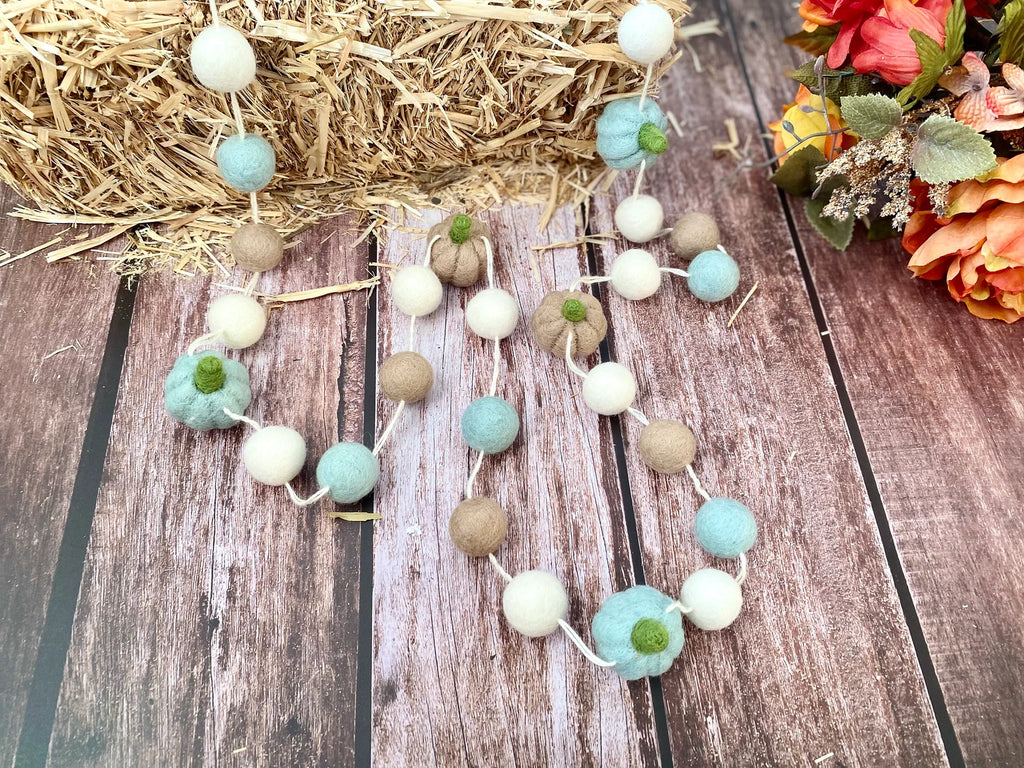 Fall Garland, Felt Fall Pumpkin Garland, Fall Halloween Thanksgiving Autumn Décor, Pumpkin Garland, Felt Ball Garland, Fall Mantle Decor
