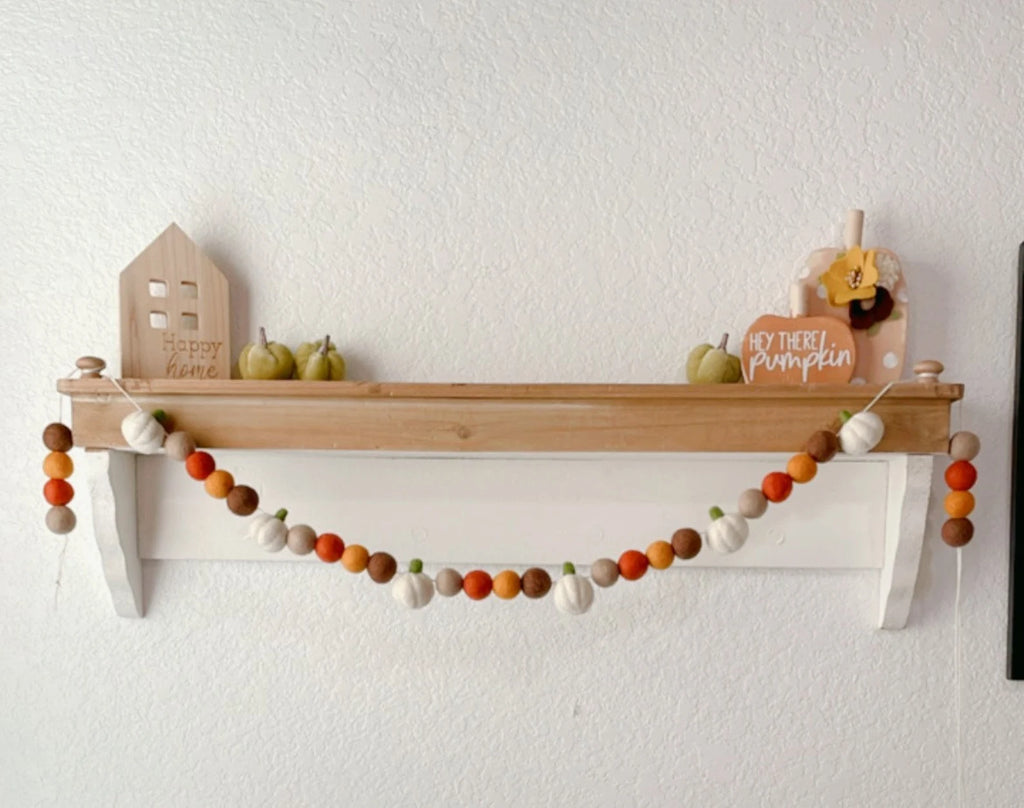 Felt Fall Pumpkin Garland, Fall Halloween Thanksgiving Autumn Décor, Pumpkin Garland, Felt Ball Garland, Fall Mantle Decor, 100% wool