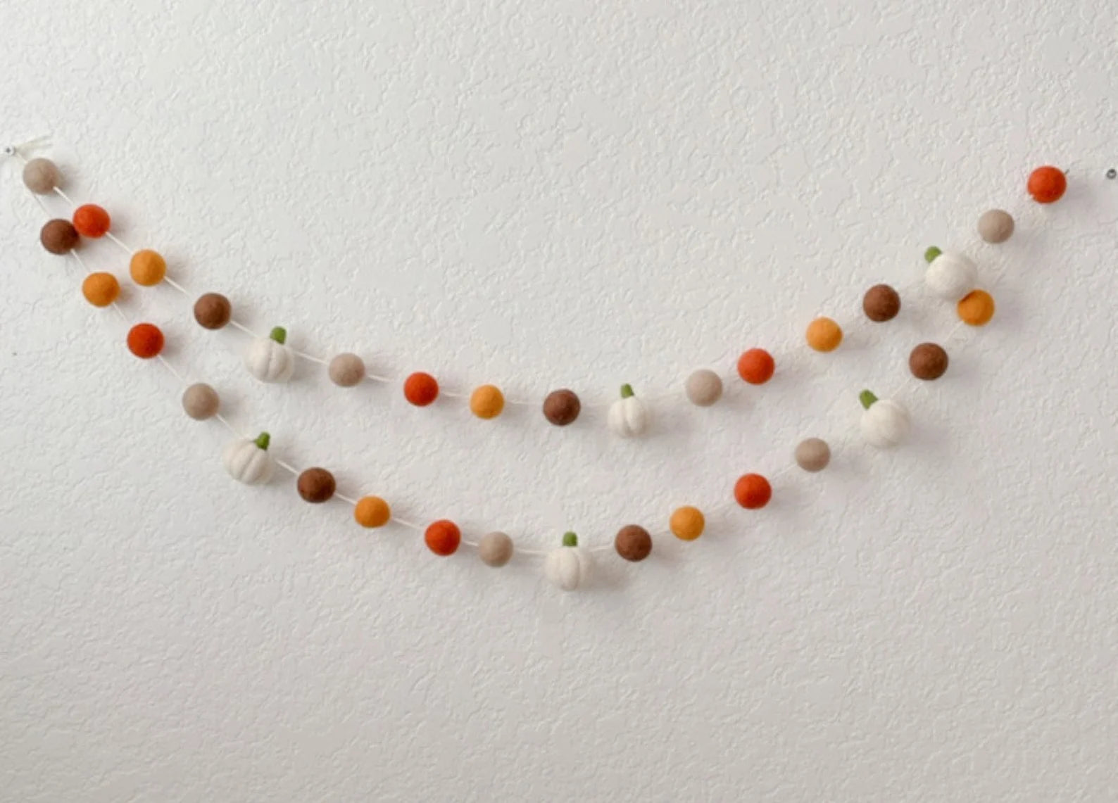 Felt Fall Pumpkin Garland, Fall Halloween Thanksgiving Autumn Décor, Pumpkin Garland, Felt Ball Garland, Fall Mantle Decor, 100% wool