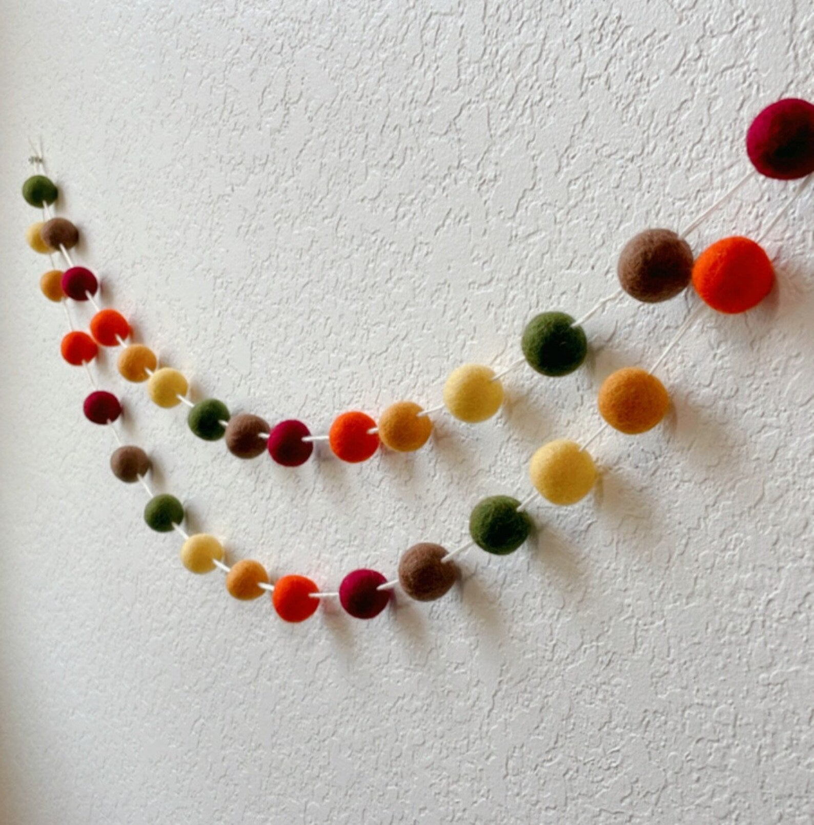 Fall Thanksgiving Autumn Garland, Felt Ball Garland, Pom Pom Garland, Fall Decoration, Fall Colors Mantle Decor, Tier Tray Decor