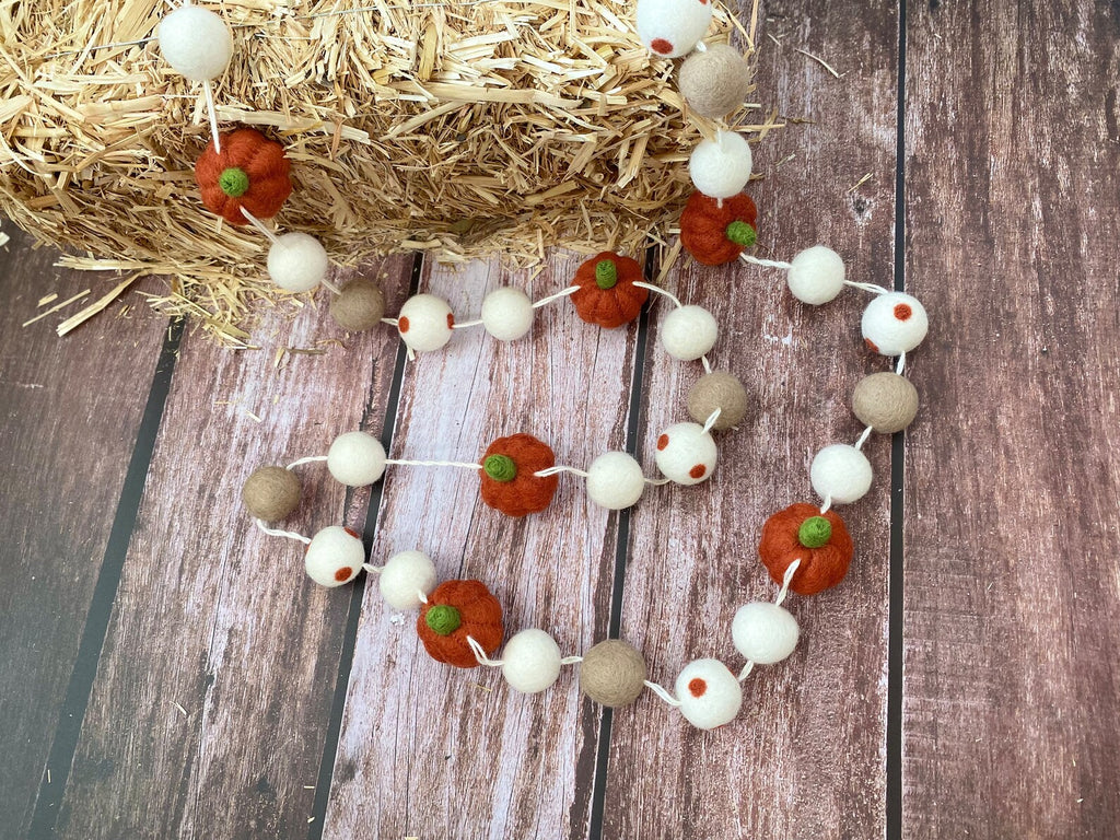 Fall Garland, Felt Fall Pumpkin Garland, Fall Halloween Thanksgiving Autumn Décor, Pumpkin Garland, Felt Ball Garland, Fall Mantle Decor