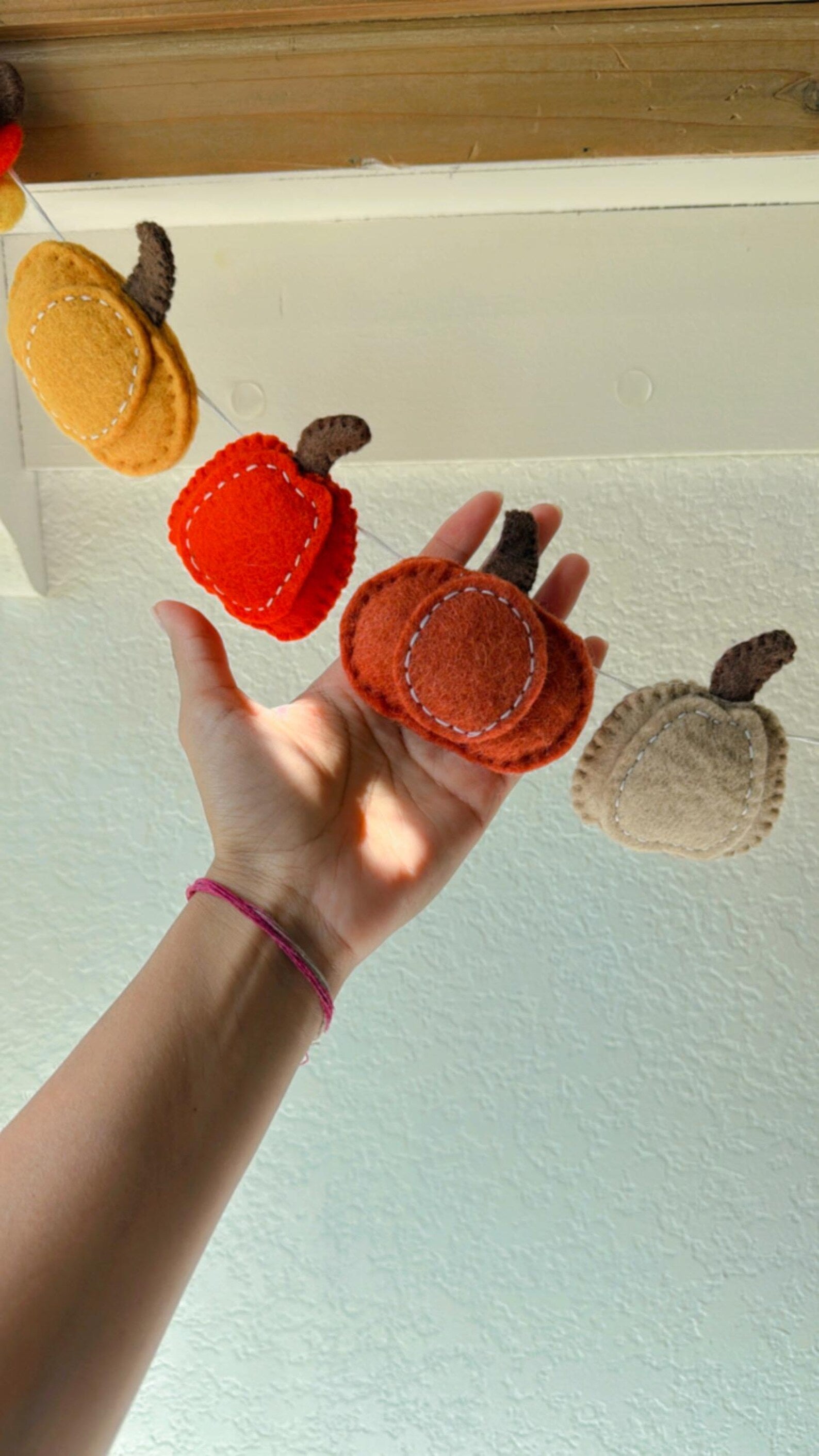 Handmade Felt Pumpkin Garland: Thanksgiving & Fall Decor