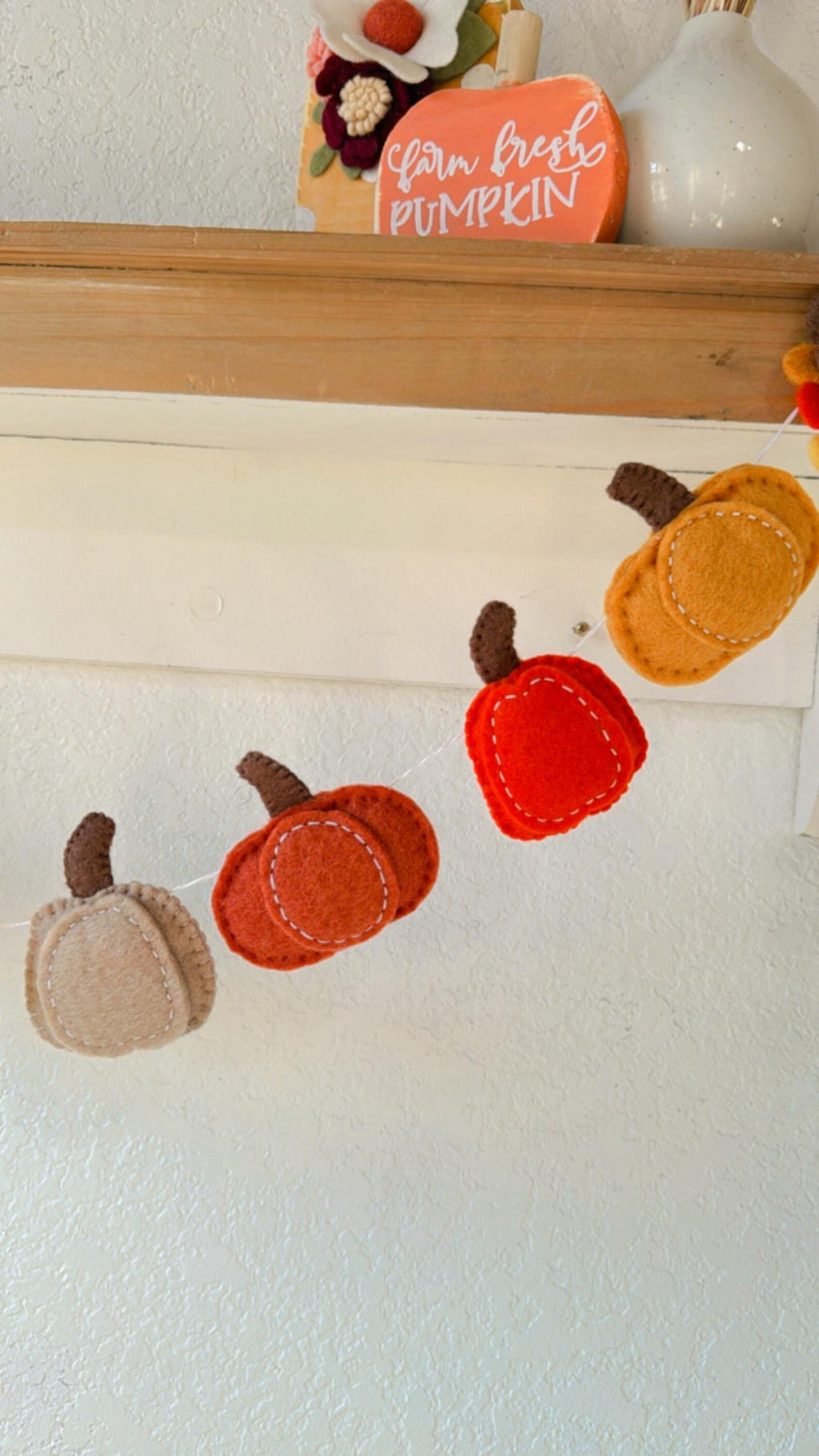 Handmade Felt Pumpkin Garland: Thanksgiving & Fall Decor