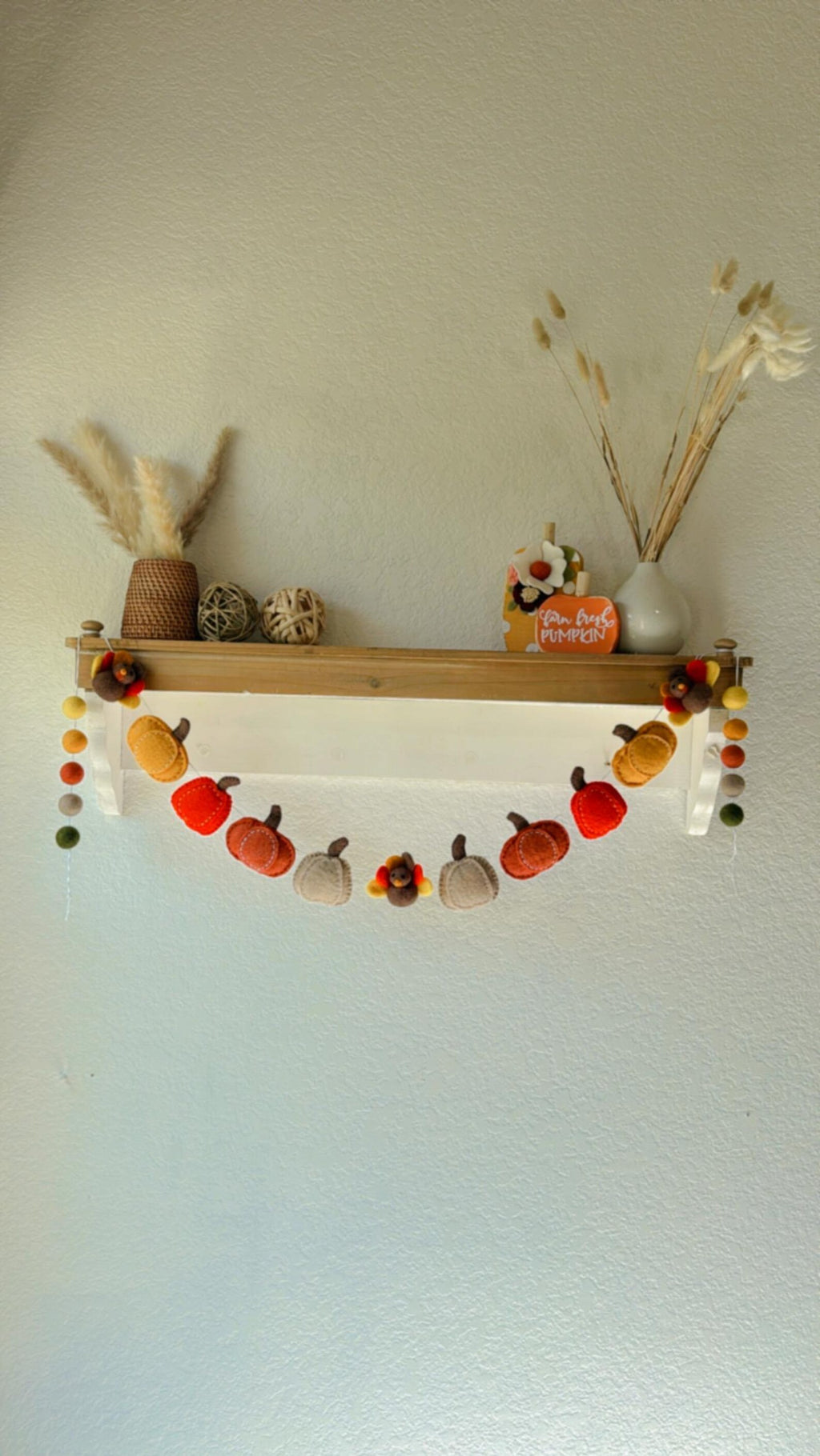Handmade Felt Pumpkin Garland: Thanksgiving & Fall Decor
