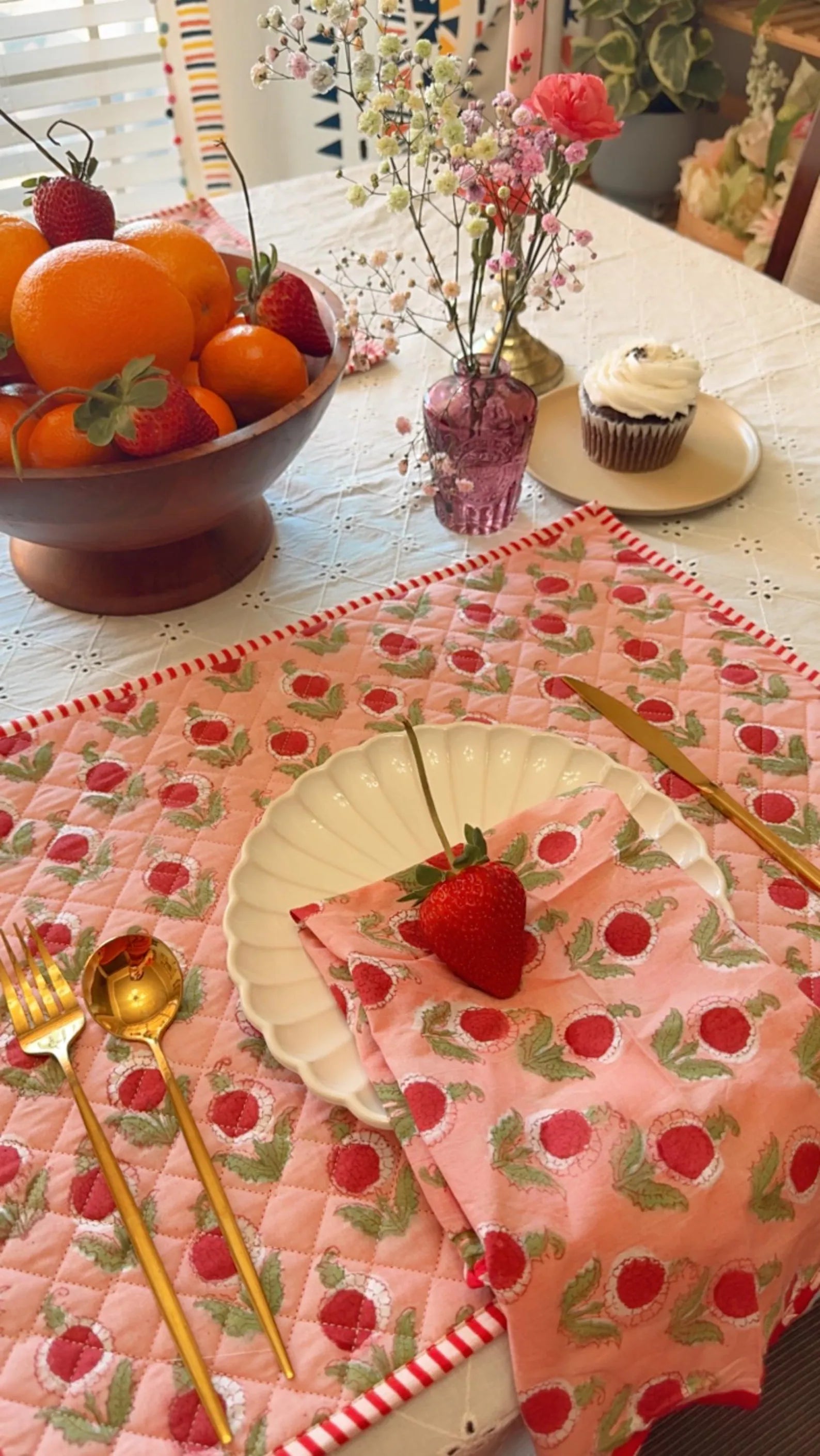 Cotton quilted Placemats - set of 2 with matching napkins, Reversible Floral Dining Mats, Wedding Decor, Hand block Printing