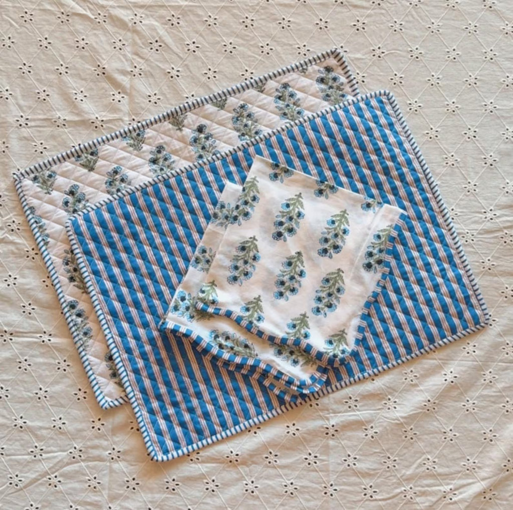 Cotton quilted Placemats - set of 2 with matching napkins, Reversible Floral Dining Mats, Wedding Decor, Hand block Printing