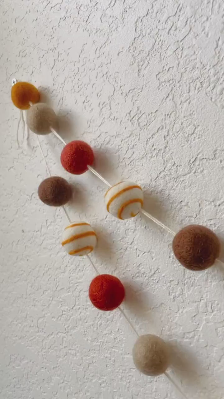 Fall Thanksgiving Autumn Garland, Felt Ball Garland, Pom Pom Garland, Fall Decoration, Fall Colors Mantle Decor, Tier Tray Decor